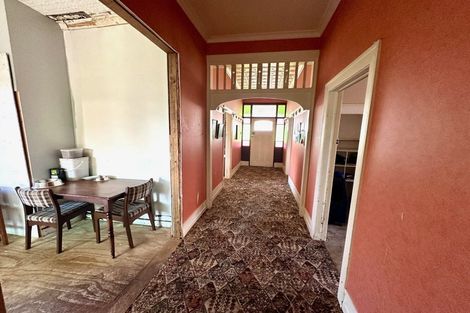 Photo of property in 220 Clyde Street, Balclutha, 9230