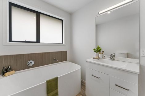 Photo of property in 78 Huka Heights Drive, Rangatira Park, Taupo, 3330