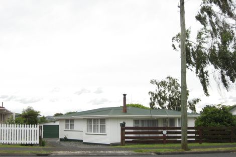 Photo of property in 164 Queen Street, Pukekohe, 2120