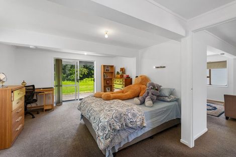 Photo of property in 14 Lyon Road, Waimauku, 0883