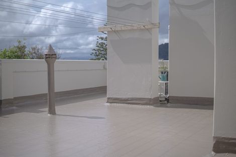 Photo of property in Elms Court Flats, 2/367 The Terrace, Te Aro, Wellington, 6011