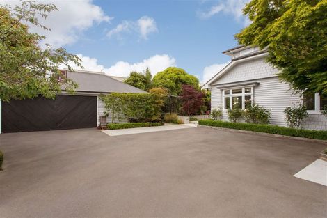 Photo of property in 10 Thornycroft Street, Fendalton, Christchurch, 8052