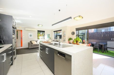 Photo of property in 18 Galea Grove, Kelvin Grove, Palmerston North, 4414