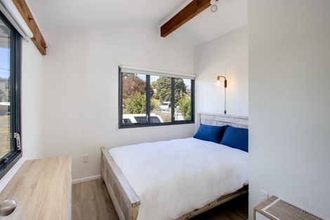 Photo of property in 60 Gillies Crescent, Waimarama, Havelock North, 4294