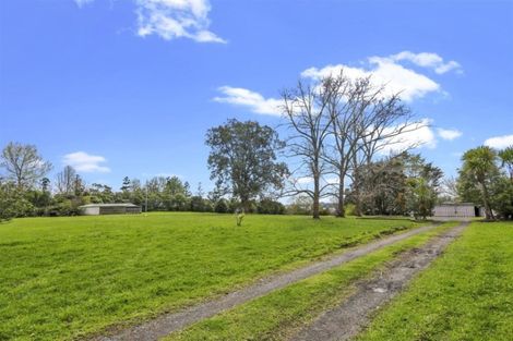 Photo of property in 329 Clifton Road, Whitford, Howick, 2571