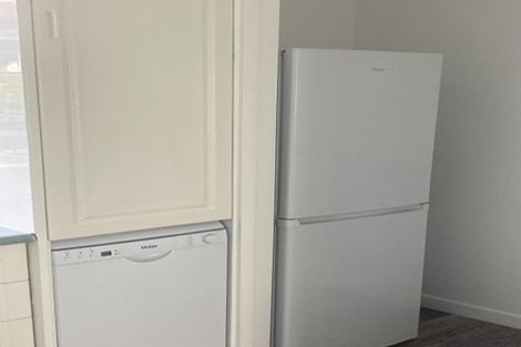 Photo of property in 2/12 The Parade, Bucklands Beach, Auckland, 2012