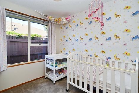 Photo of property in 2/19 Mulberry Place, Redwood, Christchurch, 8051