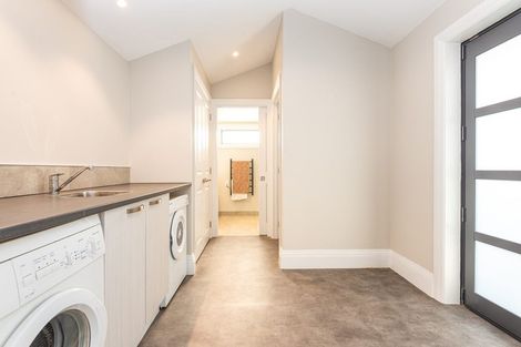 Photo of property in 76 Hawke Street, New Brighton, Christchurch, 8083