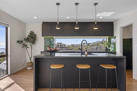 Photo of property in 17 Brigid Place, Mount Pleasant, Christchurch, 8081