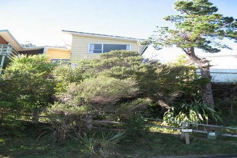 Photo of property in 17a Castle Crescent, Stokes Valley, Lower Hutt, 5019