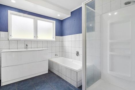 Photo of property in 64 Ayton Drive, Totara Vale, Auckland, 0629