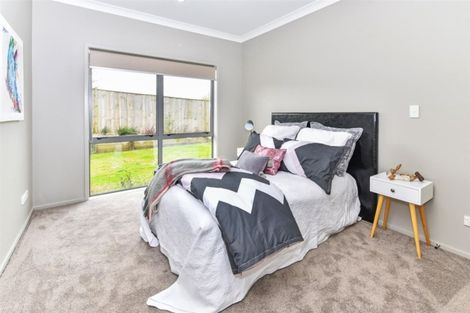 Photo of property in 11 Stonedale Drive, Pukekohe, 2120