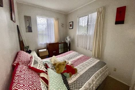 Photo of property in 1 Seagull Place, Whitby, Porirua, 5024