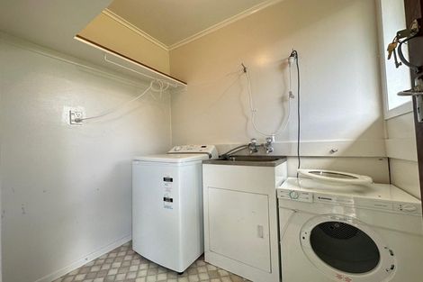 Photo of property in 10 Choice Avenue, Henderson, Auckland, 0612