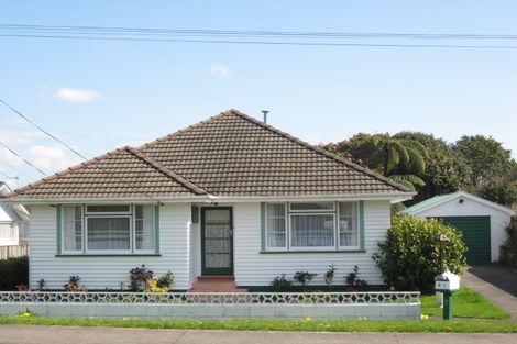 Photo of property in 61 Wallath Road, Westown, New Plymouth, 4310