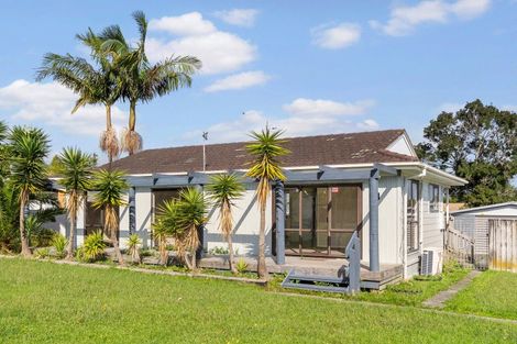 Photo of property in 1 Lansdown Place, Papakura, 2110