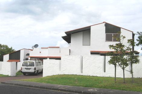 Photo of property in 2 Thelma Crescent, Torbay, Auckland, 0630