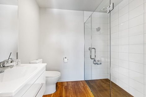 Photo of property in 21 Frye Crescent, Albert Town, Wanaka, 9305