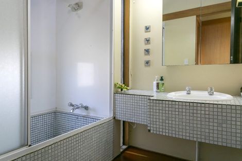 Photo of property in 114 Taupo View Road, Taupo, 3330