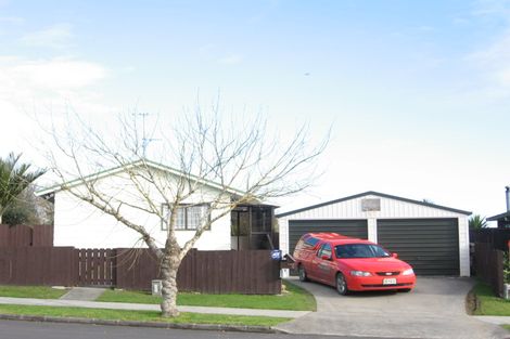 Photo of property in 156 Carnoustie Drive, Wattle Downs, Auckland, 2103