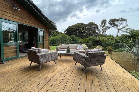 Photo of property in 214 Shaw Road, Oratia, Auckland, 0604