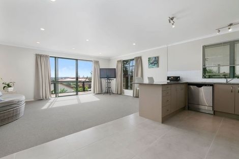 Photo of property in 40d James Laurie Street, Henderson, Auckland, 0612