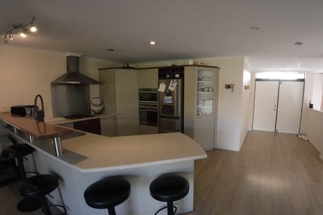 Photo of property in 5 Waimanu Bay Drive, Te Atatu Peninsula, Auckland, 0610