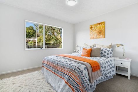 Photo of property in 76a Borich Road, Sunnyvale, Auckland, 0612