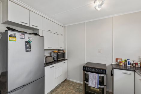 Photo of property in 1/1033 Fergusson Drive, Clouston Park, Upper Hutt, 5018