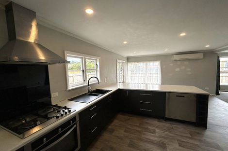 Photo of property in 14 Peel Place, Wainuiomata, Lower Hutt, 5014