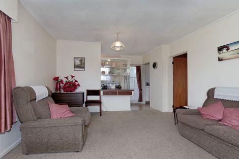 Photo of property in 1/25 West Coast Road, Glen Eden, Auckland, 0602