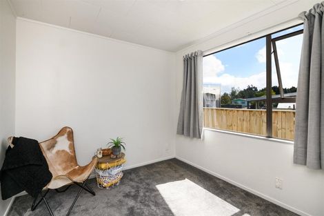 Photo of property in 24 Fergusson Street, Marton, 4710