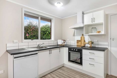 Photo of property in 14 Harriet Place, Spotswood, New Plymouth, 4310