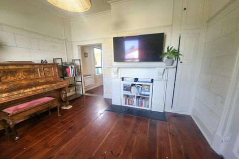 Photo of property in 10a Wharfe Street, South Hill, Oamaru, 9400