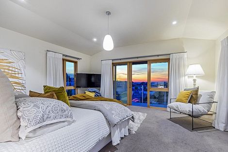 Photo of property in 86 Kitchener Road, Milford, Auckland, 0620