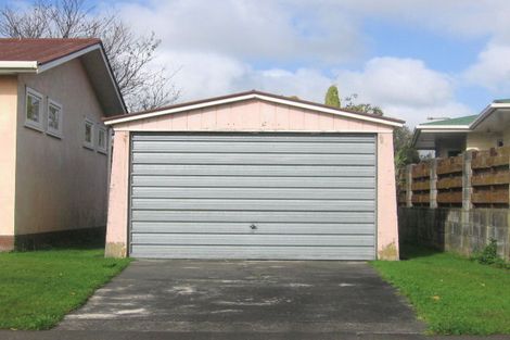 Photo of property in 16 Sutherland Crescent, Westbrook, Palmerston North, 4412