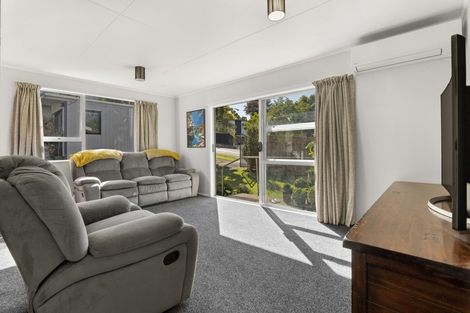 Photo of property in 4 Bromley Place, Westown, New Plymouth, 4310