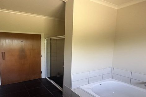 Photo of property in 28 Muritai Crescent, Havelock North, 4130