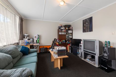 Photo of property in 1/1033 Fergusson Drive, Clouston Park, Upper Hutt, 5018