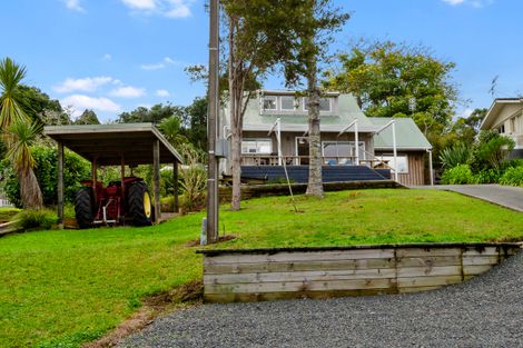 Photo of property in 5 Clinton Road, Tawharanui Peninsula, Warkworth, 0986