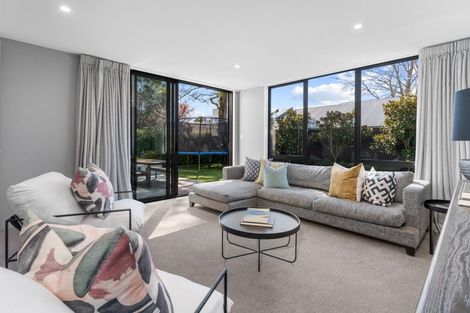 Photo of property in 10 Claremont Avenue, Papanui, Christchurch, 8053