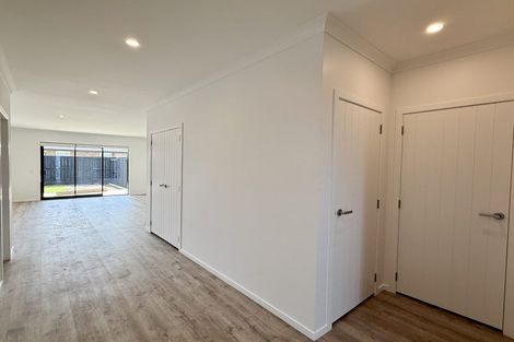 Photo of property in 21 Carronade Street, Papamoa Beach, Papamoa, 3118