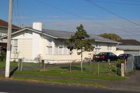 Photo of property in 253 Robertson Road, Mangere East, Auckland, 2024