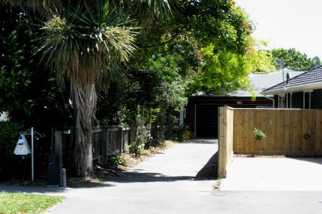 Photo of property in 7 Pinehurst Crescent, Russley, Christchurch, 8042