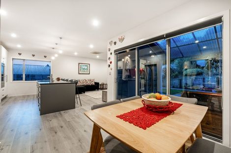 Photo of property in 98 Aotea Drive, Aotea, Porirua, 5024