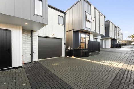 Photo of property in 125 Ridge Road, Howick, Auckland, 2014