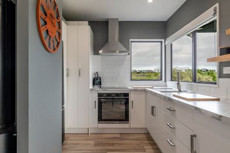 Photo of property in 83 Fraser Drive, Feilding, 4702