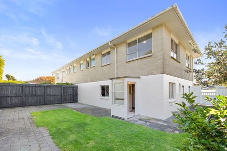 Photo of property in 79a Barrett Street, Westown, New Plymouth, 4310