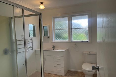 Photo of property in 15 Ellesmere Crescent, Pakuranga Heights, Auckland, 2010