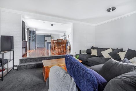 Photo of property in 1 Patricia Avenue, Hamilton East, Hamilton, 3216